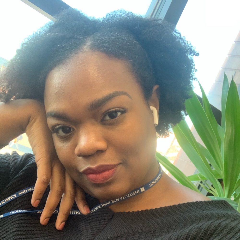 Meet your Posher, Ashley